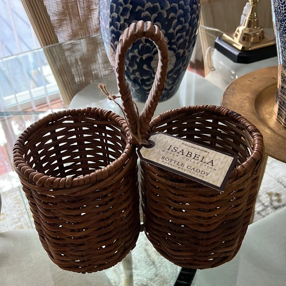 Williams Sonoma two bottle Wine Caddy
